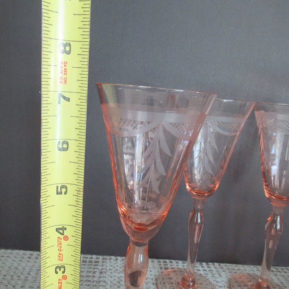 Vintage Crystal Pink Beveled Etched Wine Glasses Set of 4 - 7" Tall - Picture 12 of 14